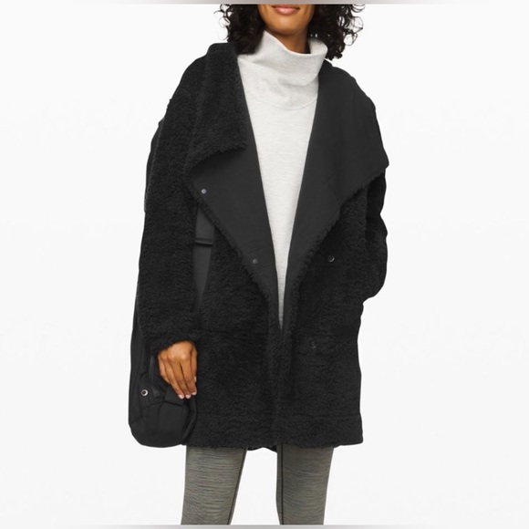 lululemon athletica Jackets & Blazers - Lululemon Warmth Restore Sherpa Wrap, Black, Size M